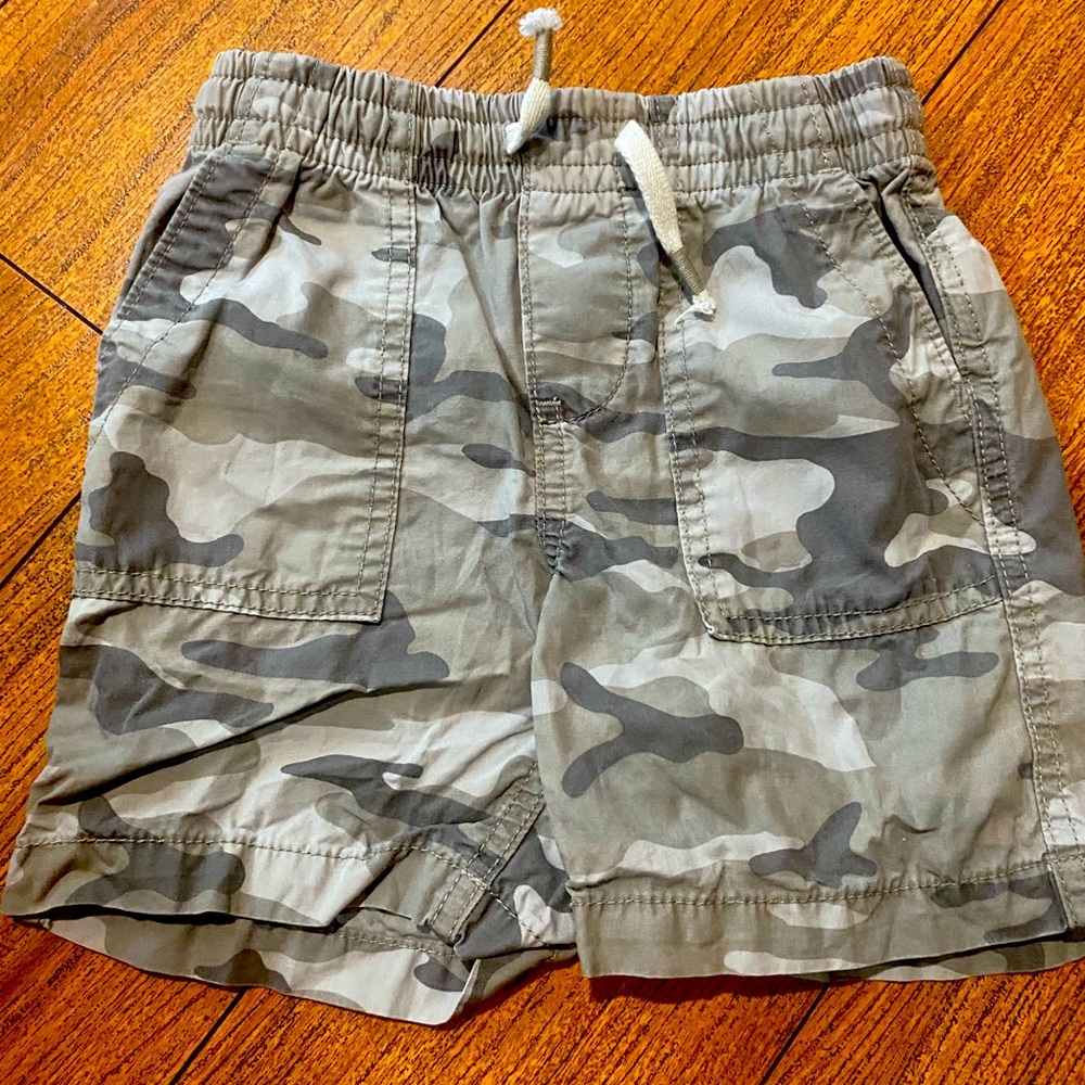 BabyGap Pull On Camouflage Shorts 3T